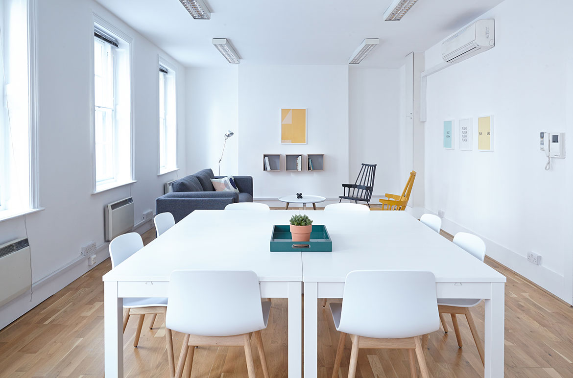 Contemporary apartment
