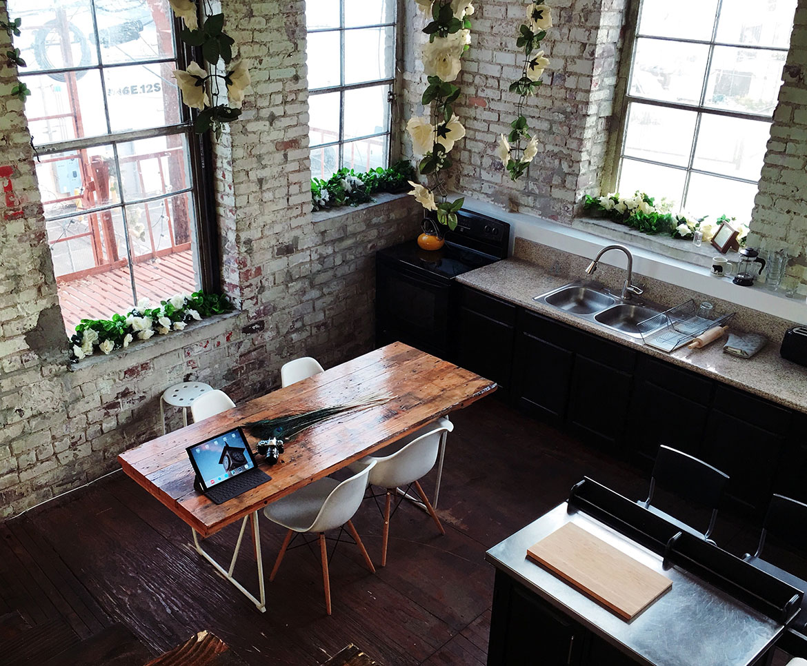 Contemporary apartment