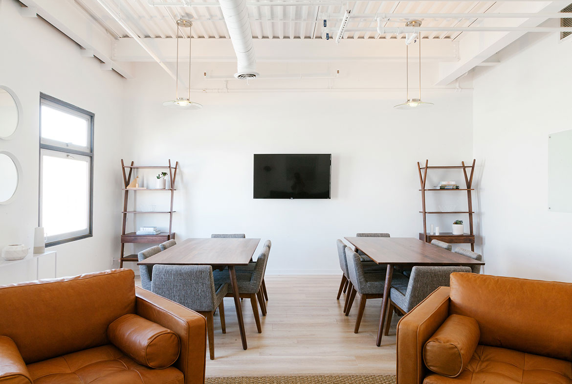 Contemporary apartment